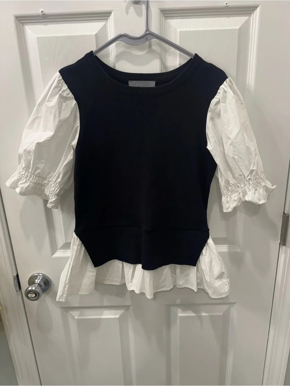 Anthropologie Black and White Layered Puff-Sleeve Academia Women's Top- XS- EUC